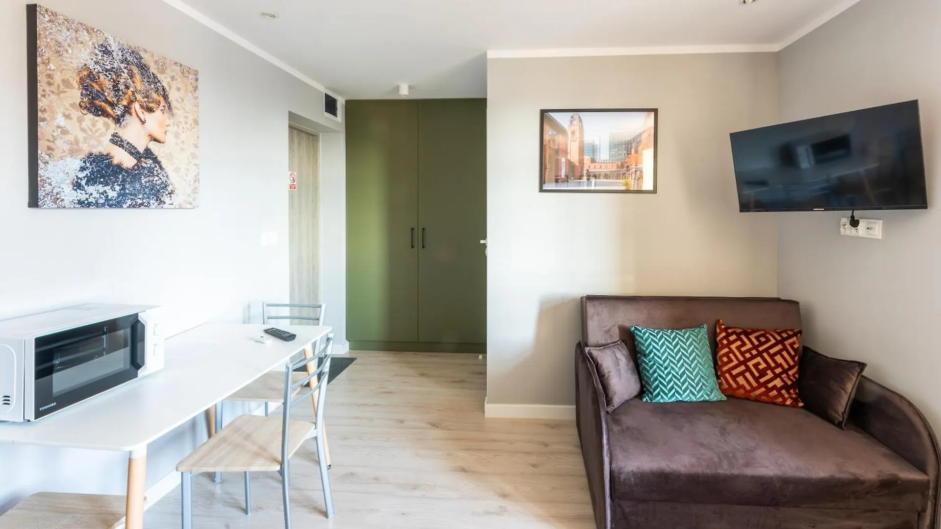 Mynest Apartments Poplinskich Poznan 0*,